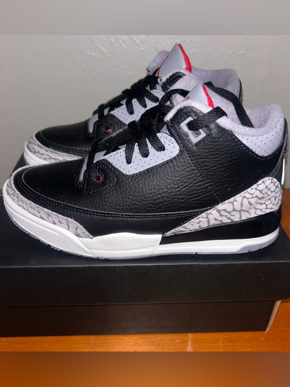 Jordan Retro Basketball Shoes in Black, White & Red